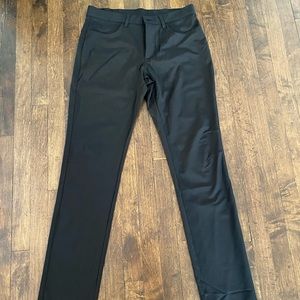 BRAND NEW Old Navy - Active Pant 31x34